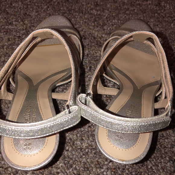 Naturalizer Wide Width Heel - Picture 7 of 7